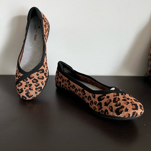 Clarks Ballet Flats - Picture 2 of 5